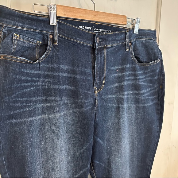 Old Navy | Curvy Midrise Denim - Picture 7 of 9